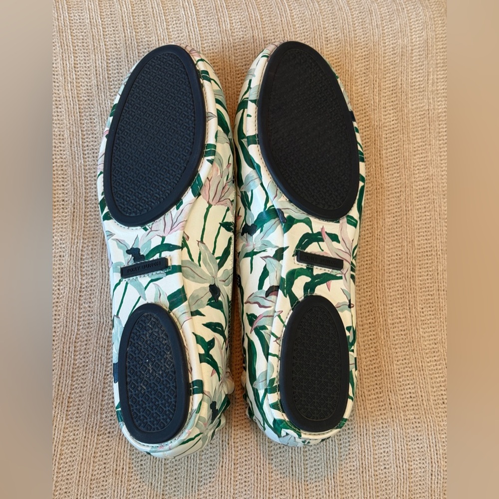Tory Burch Women's Floral Flats - Ivory Desert White, and Green - Picture 8 of 10